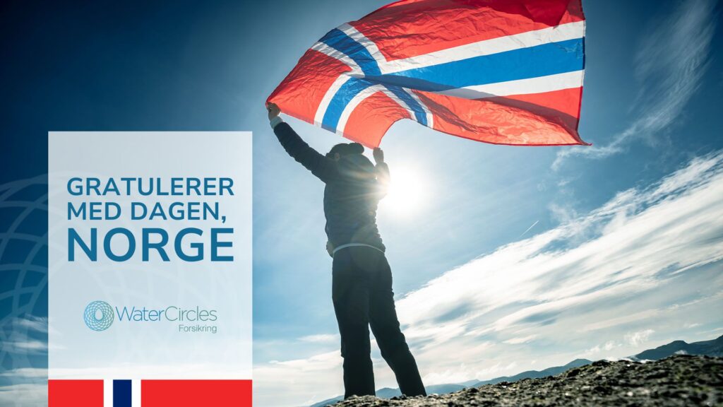 Bilde med teksten "Gratulerer med dagen, Norge", en persons som holder norske flagget over hodet med åpen blå himmel og sol.